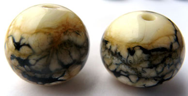 Perlen und Foto von Verena, Copyright freigegeben